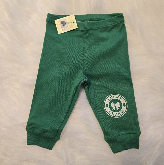 NWT ST PATRICK'S DAY INFANTS PANTS WITH GLITTER DESIGN (3-6 MONTHS) - Picture 1 of 2